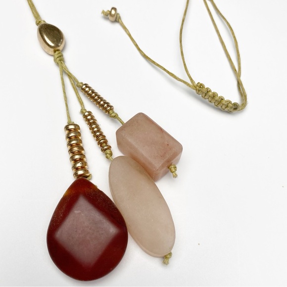 Necklace Bundle of 2 - Picture 3 of 9